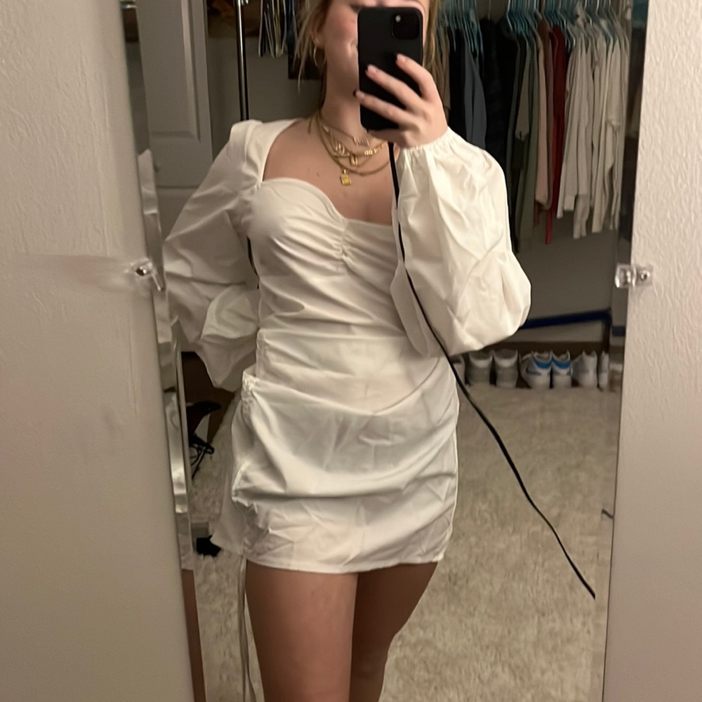 selling this princess polly dress - Picture 3 of 3